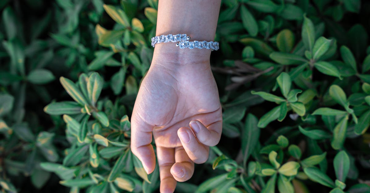 découvrez l'élégance naturelle avec notre manucure nude, idéale pour un look subtil et sophistiqué en toute occasion.