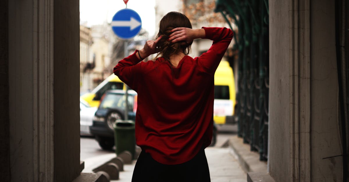 découvrez notre collection de sweaters oversized alliant confort et style, parfaits pour une tenue décontractée et tendance.