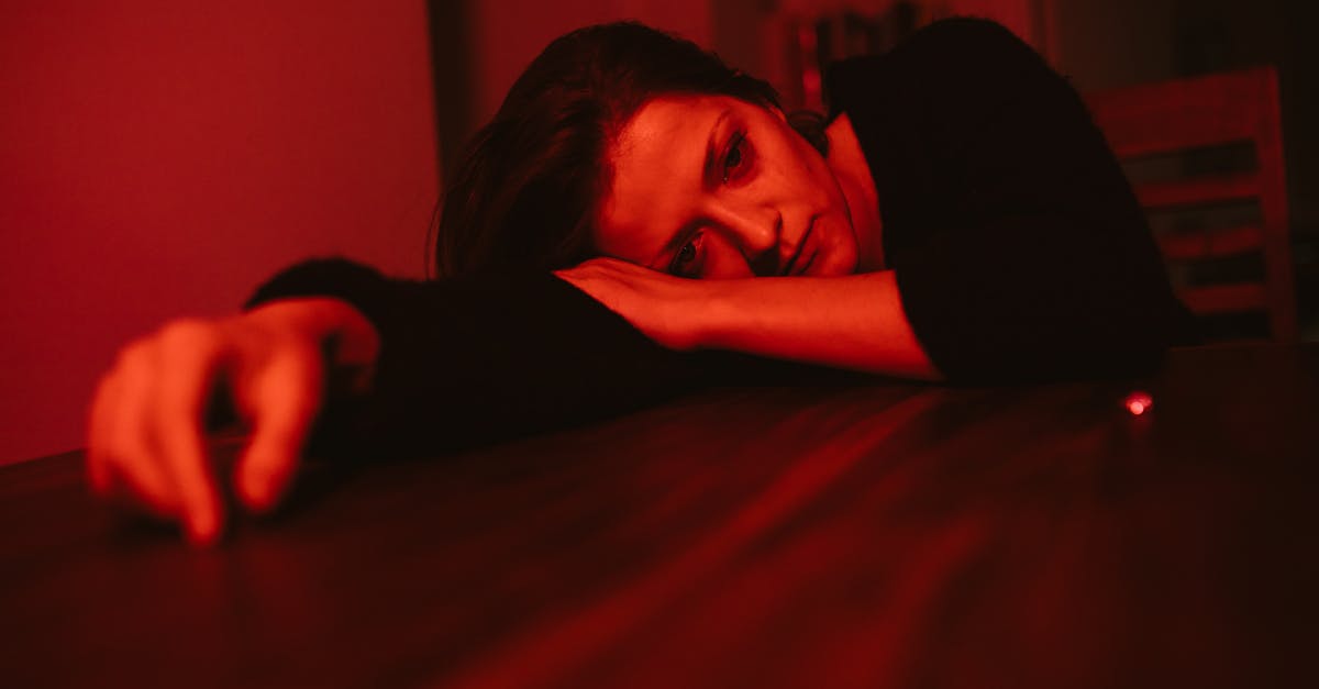 découvrez des conseils pratiques et un soutien essentiel pour surmonter une rupture à 40 ans et retrouver confiance en vous.