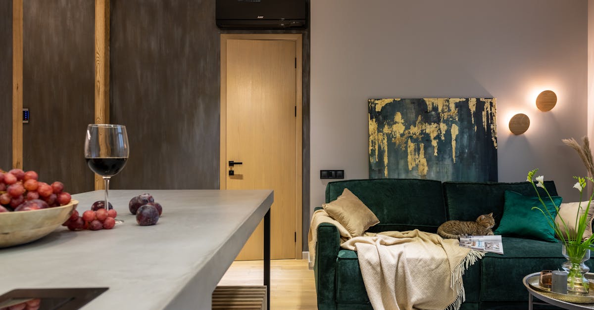 apprenez à peindre des meubles en bois avec des techniques simples et efficaces pour redonner vie à vos pièces favorites.