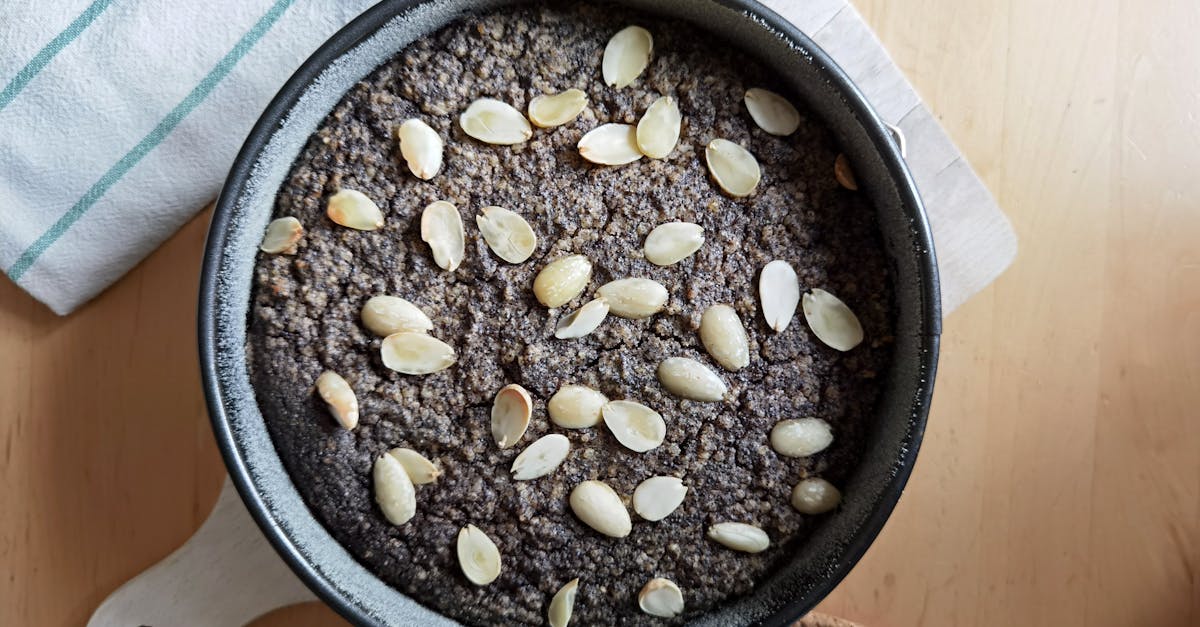 découvrez des recettes savoureuses à base de poudre d'amande pour des desserts et plats gourmands et sains.