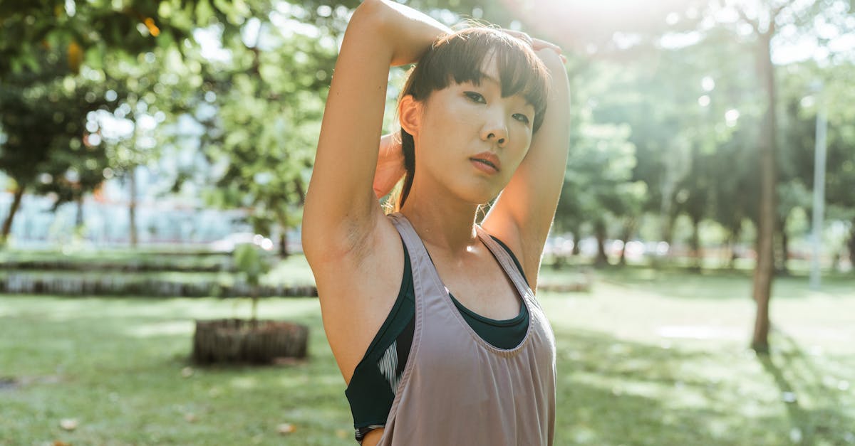 découvrez des conseils efficaces et des exercices ciblés pour affiner vos bras naturellement et retrouver une silhouette harmonieuse.