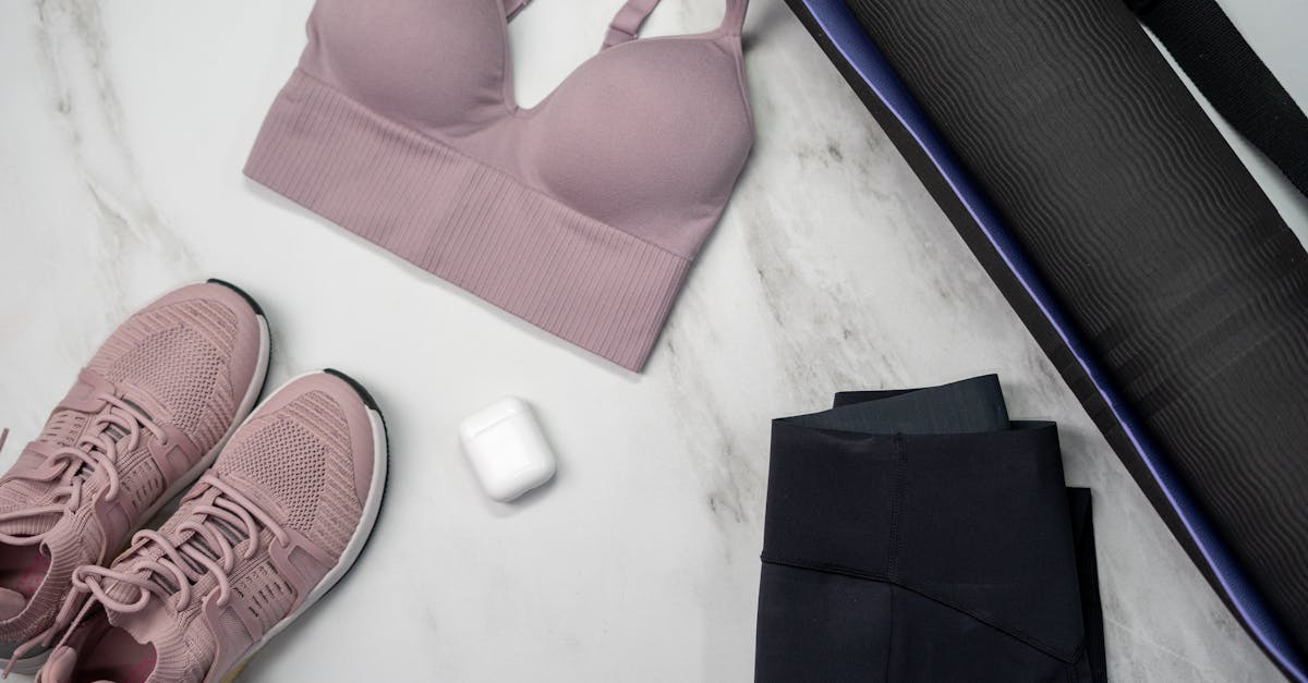 découvrez nos conseils experts pour un essayage de soutien-gorge parfait, alliant confort et maintien adaptés à votre morphologie.