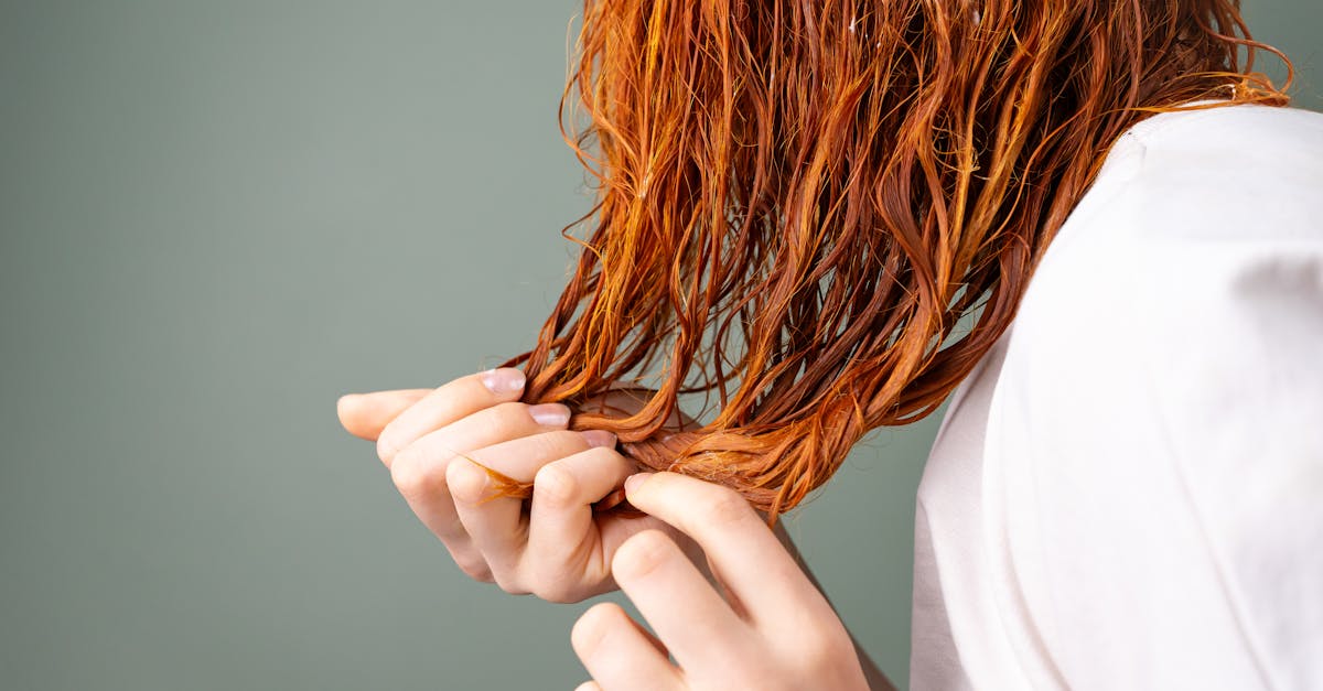 découvrez notre collection élégante d'accessoires pour cheveux, parfaits pour sublimer toutes vos coiffures avec style et originalité.