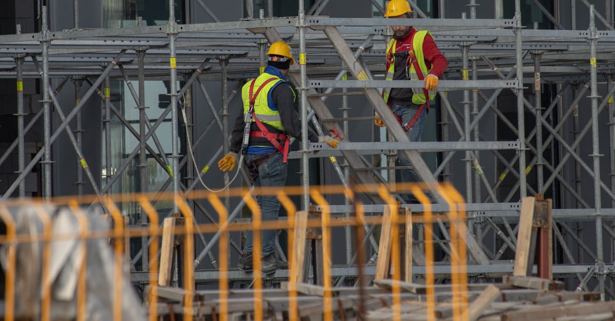 découvrez tout ce qu'il faut savoir sur les contractions de travail : signes, phases, conseils pour les gérer et quand se rendre à la maternité.