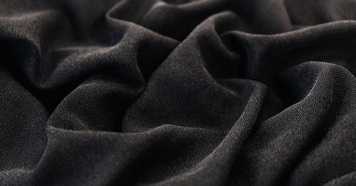 découvrez nos méthodes efficaces pour assouplir le cuir et lui redonner souplesse et douceur tout en préservant sa qualité.