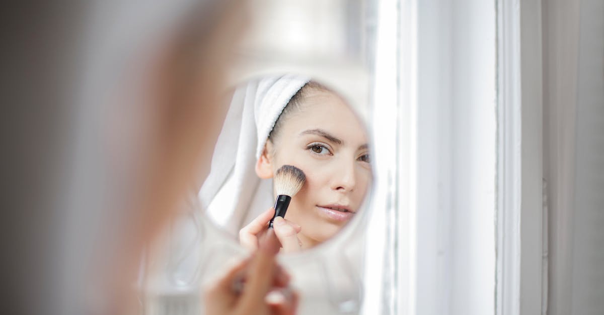 découvrez nos conseils et soins pour une peau du visage parfaite, éclatante et saine au quotidien.