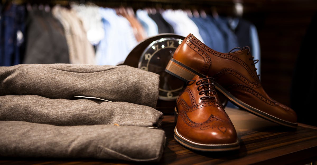 découvrez notre collection de chaussures tendance pour homme, femme et enfant. confort, style et qualité réunis pour tous les goûts et toutes les occasions.